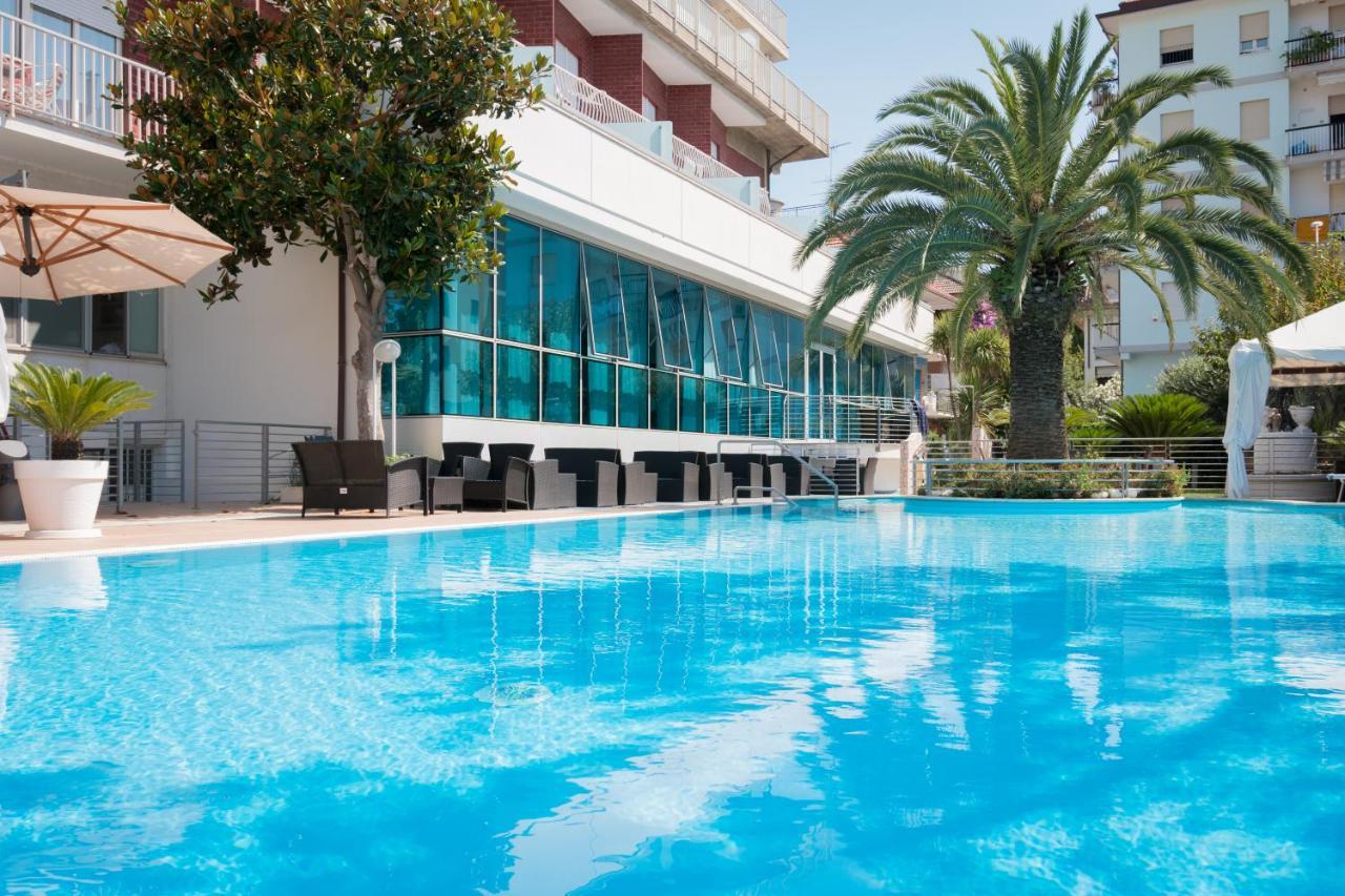 Hotel Haus Charlotte San Benedetto del Tronto Eksteriør bilde