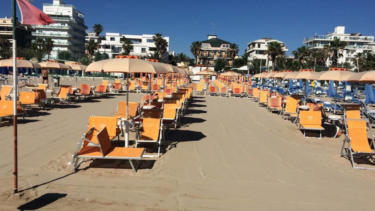 Hotel Haus Charlotte San Benedetto del Tronto Eksteriør bilde