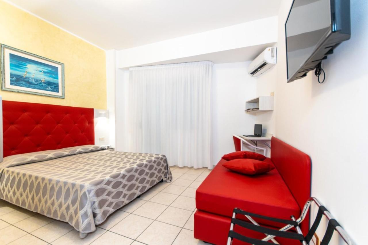 Hotel Haus Charlotte San Benedetto del Tronto Eksteriør bilde
