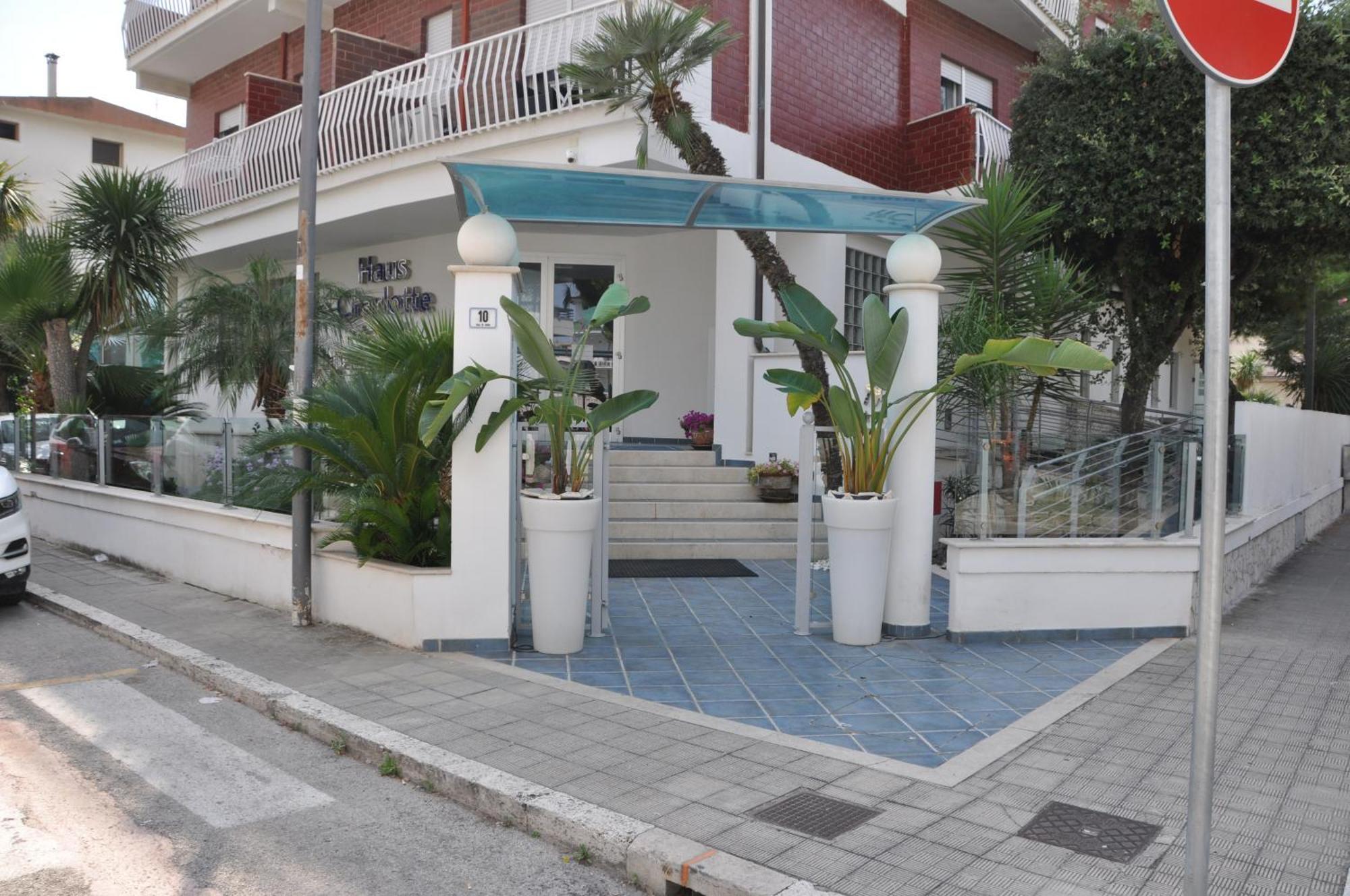 Hotel Haus Charlotte San Benedetto del Tronto Eksteriør bilde